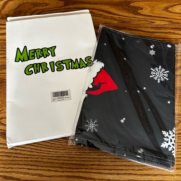 Grinch Cloth Table Runner - Picture 7 of 7